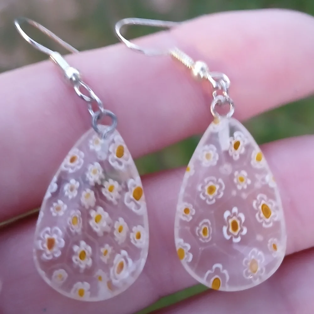 *Sale* New Pear Shape Yellow Millefiori Glass Earrings. - Picture 4 of 10